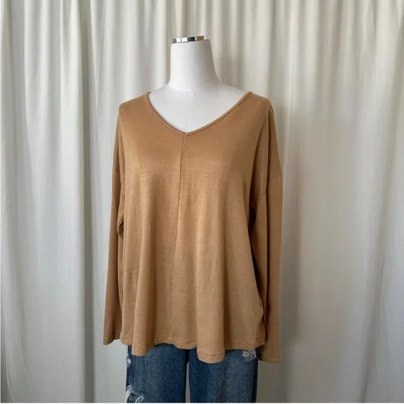 Tan Magaschoni V-neck sweater size XL. - Picture 3 of 6